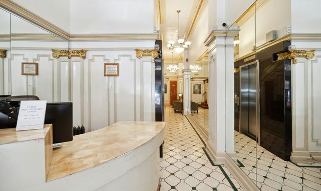 Union Square Plaza Hotel Exterior