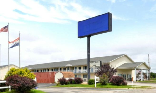 Residential Suites Warrensburg Exterior