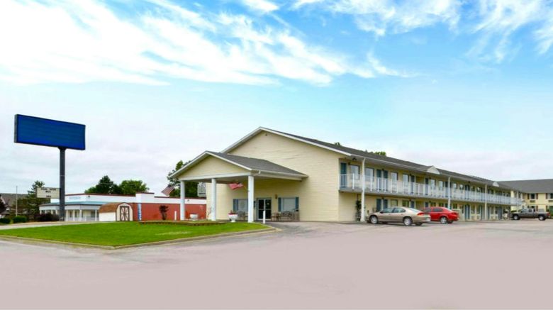 <b>Residential Suites Warrensburg Exterior</b>. Images powered by <a href="https://www.leonardoworldwide.com/" title="Leonardo Worldwide" target="_blank">Leonardo</a>.