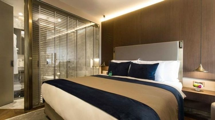 Noble22 Suites Suite