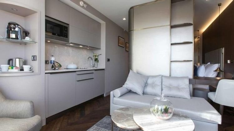 Noble22 Suites Suite
