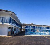 Express Inn Near Columbus Airport Exterior
