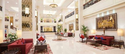 Grande Centre Point Ratchadamri Lobby