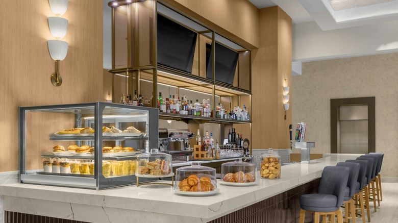 <b>The Westin Crystal City National Airport Restaurant</b>. Images powered by <a href="https://www.leonardoworldwide.com/" title="Leonardo Worldwide" target="_blank">Leonardo</a>.