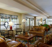 Williamsburg Lodge, Autograph Collection Lobby