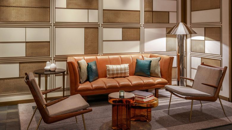 <b>Le Meridien Indianapolis Lobby</b>. Images powered by <a href="https://www.leonardoworldwide.com/" title="Leonardo Worldwide" target="_blank">Leonardo</a>.