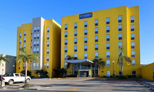 City Express by Marriott Tampico Exterior