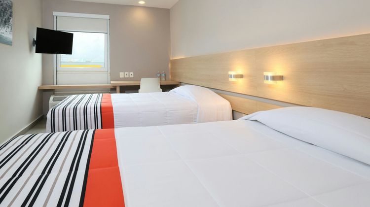 City Express Junior by Marriott Cancun Room