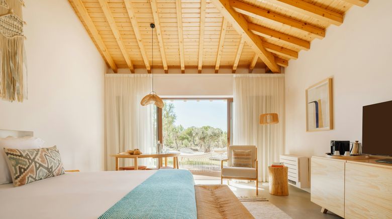 <b>Spatia Comporta Suite</b>. Images powered by <a href="https://www.leonardoworldwide.com/" title="Leonardo Worldwide" target="_blank">Leonardo</a>.