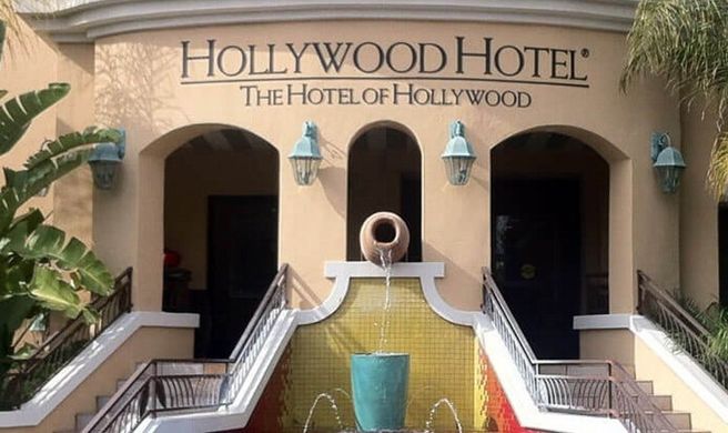 Hollywood Hotel Exterior