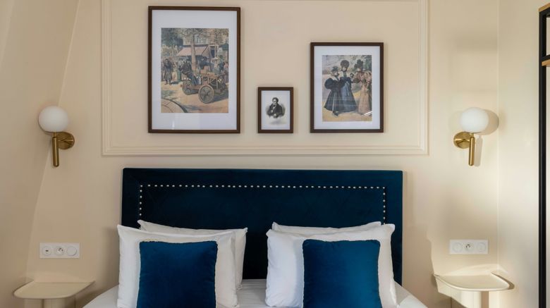 <b>Hotel Le Clery Room</b>. Images powered by <a href="https://www.leonardoworldwide.com/" title="Leonardo Worldwide" target="_blank">Leonardo</a>.