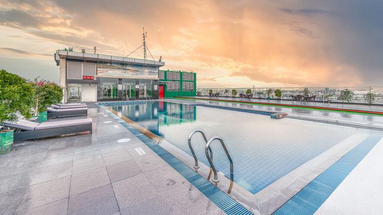 <b>Holiday Inn Dhaka City Centre Pool</b>. Images powered by <a href="https://www.leonardoworldwide.com/" title="Leonardo Worldwide" target="_blank">Leonardo</a>.