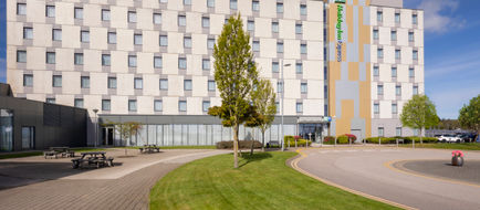 Holiday Inn Express Aberdeen Airport Exterior