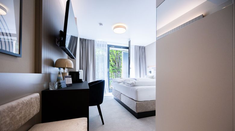 <b>Designhotel Kronjuwel Room</b>. Images powered by <a href="https://www.leonardoworldwide.com/" title="Leonardo Worldwide" target="_blank">Leonardo</a>.