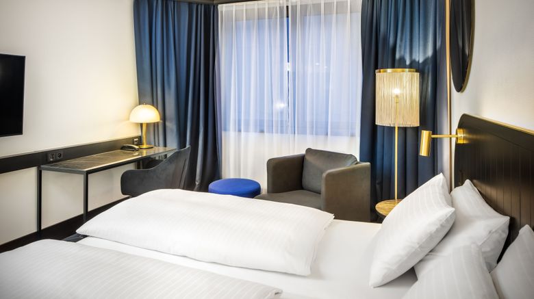 <b>Diplomat Hotel Room</b>. Images powered by <a href="https://www.leonardoworldwide.com/" title="Leonardo Worldwide" target="_blank">Leonardo</a>.
