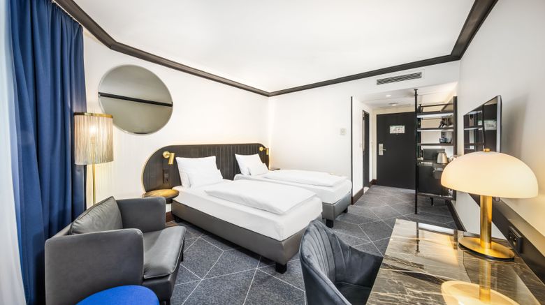 <b>Diplomat Hotel Room</b>. Images powered by <a href="https://www.leonardoworldwide.com/" title="Leonardo Worldwide" target="_blank">Leonardo</a>.