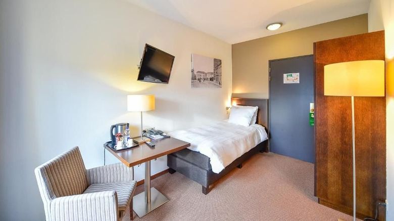 <b>Hostellerie Munten Room</b>. Images powered by <a href="https://www.leonardoworldwide.com/" title="Leonardo Worldwide" target="_blank">Leonardo</a>.