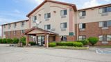 <b>Super 8 Portage Exterior</b>. Images powered by <a href="https://www.leonardoworldwide.com/" title="Leonardo Worldwide" target="_blank">Leonardo</a>.