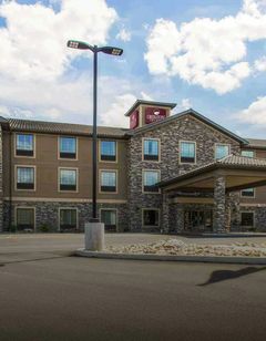 Creekstone Inn & Suites St. Marys