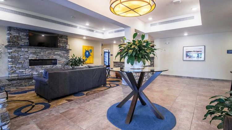Creekstone Inn & Suites St. Marys Lobby