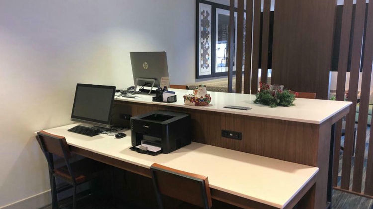 Holiday Inn Express Lobby