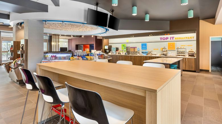 <b>Tru Cleveland Airport OH Restaurant</b>. Images powered by <a href="https://www.leonardoworldwide.com/" title="Leonardo Worldwide" target="_blank">Leonardo</a>.