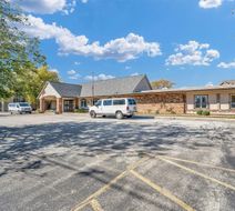 Eastland Suites Hotel & Conference Center Exterior