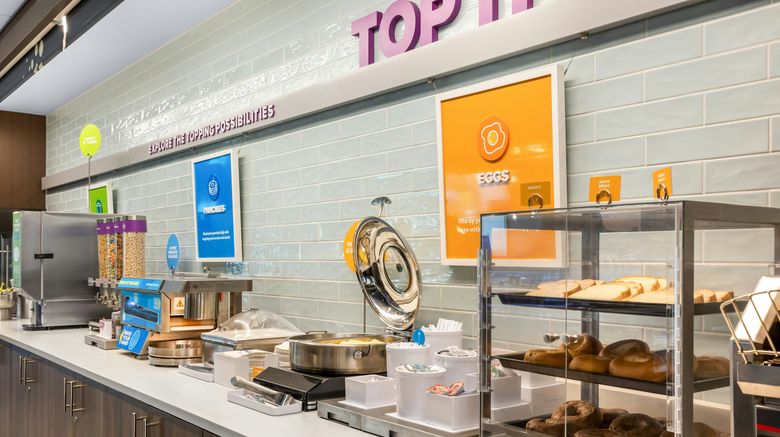 <b>Tru Cleveland Airport OH Restaurant</b>. Images powered by <a href="https://www.leonardoworldwide.com/" title="Leonardo Worldwide" target="_blank">Leonardo</a>.