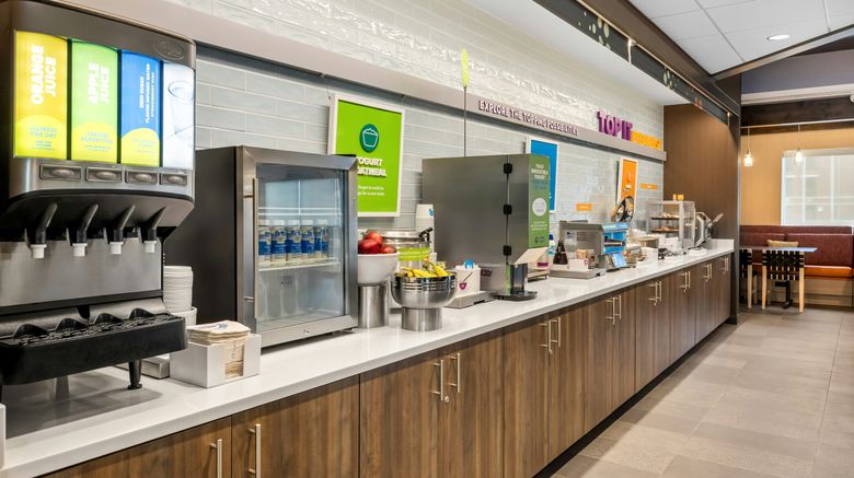 <b>Tru Cleveland Airport OH Restaurant</b>. Images powered by <a href="https://www.leonardoworldwide.com/" title="Leonardo Worldwide" target="_blank">Leonardo</a>.