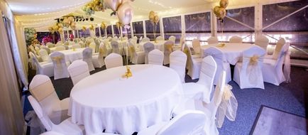 Twin Oaks Hotel Lobby