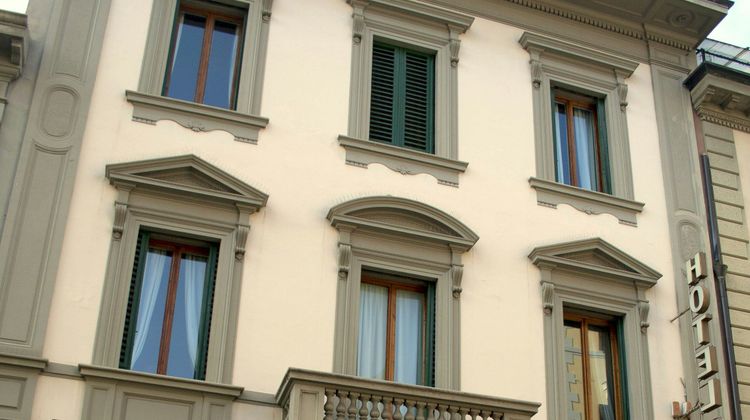 Hotel Bonifacio Exterior