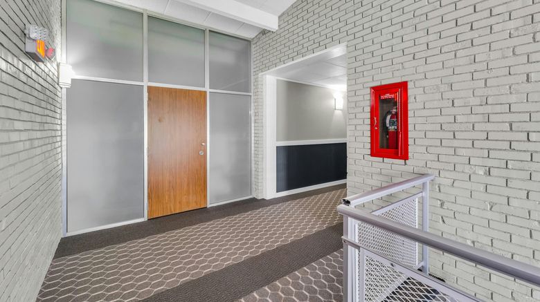 <b>Eastland Suites Hotel & Conference Center Lobby</b>. Images powered by <a href="https://www.leonardoworldwide.com/" title="Leonardo Worldwide" target="_blank">Leonardo</a>.