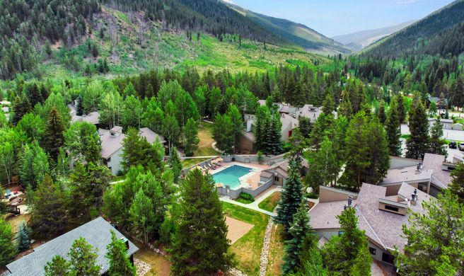 Forest Condominiums Exterior