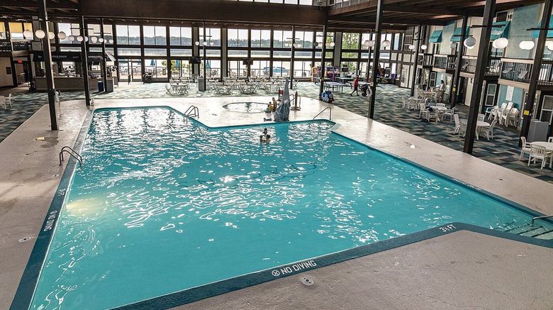 <b>Cragun's Resort Pool</b>. Images powered by <a href="https://www.leonardoworldwide.com/" title="Leonardo Worldwide" target="_blank">Leonardo</a>.
