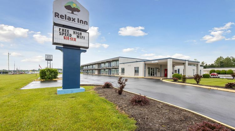 Relax Inn Greeneville Exterior