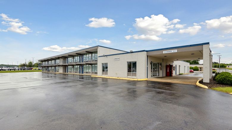 <b>Relax Inn Greeneville Exterior</b>. Images powered by <a href="https://www.leonardoworldwide.com/" title="Leonardo Worldwide" target="_blank">Leonardo</a>.