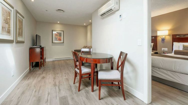 Red Lion Inn & Suites Victoria Room