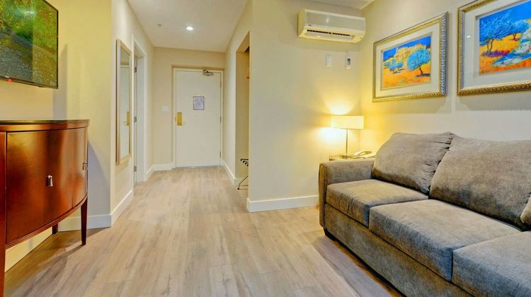 Red Lion Inn & Suites Victoria Room