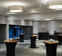 Sheraton Vancouver Airport Hotel Lobby