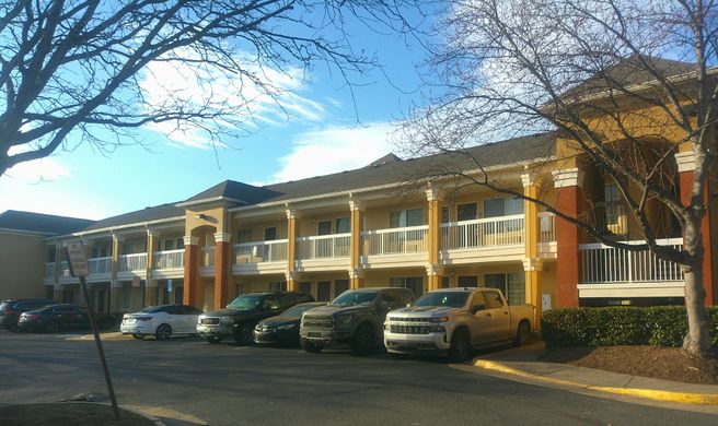 HomeTowne Studios Chantilly Exterior
