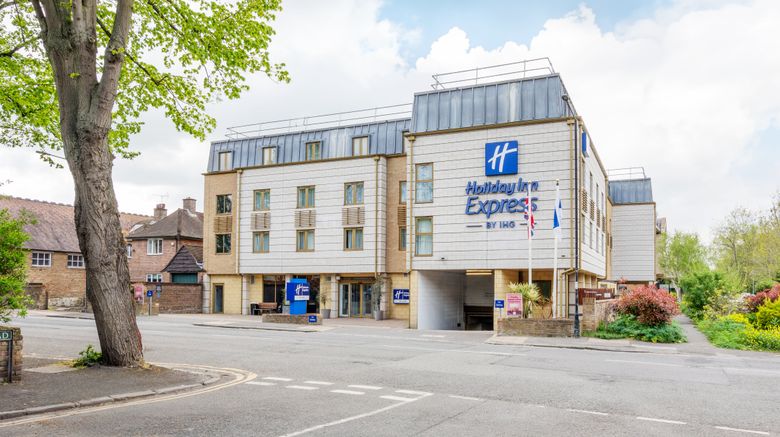 Holiday Inn Express Windsor Exterior. Images powered by <a href="https://www.leonardoworldwide.com" target="_blank" rel="noopener">Leonardo</a>.
