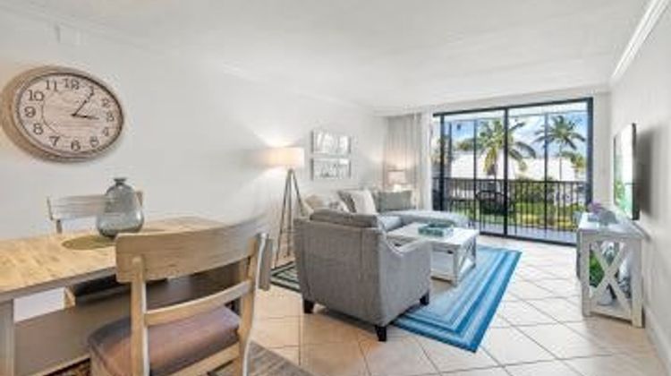 Sundial Beach Resort & Spa Beach
