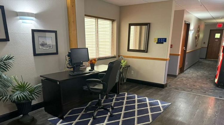 FairBridge Inn & Suites Williston Lobby