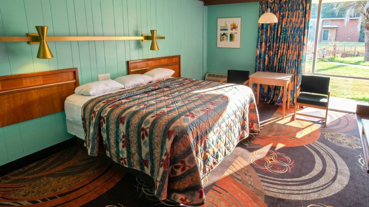 Sunset Inn Room