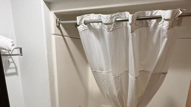 FairBridge Inn & Suites Williston Room