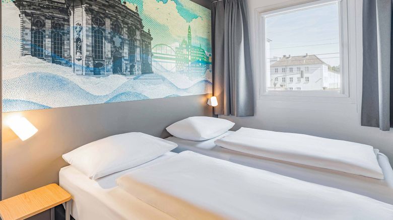 <b>B&B Hotel Saarbruecken Ost Room</b>. Images powered by <a href="https://www.leonardoworldwide.com/" title="Leonardo Worldwide" target="_blank">Leonardo</a>.