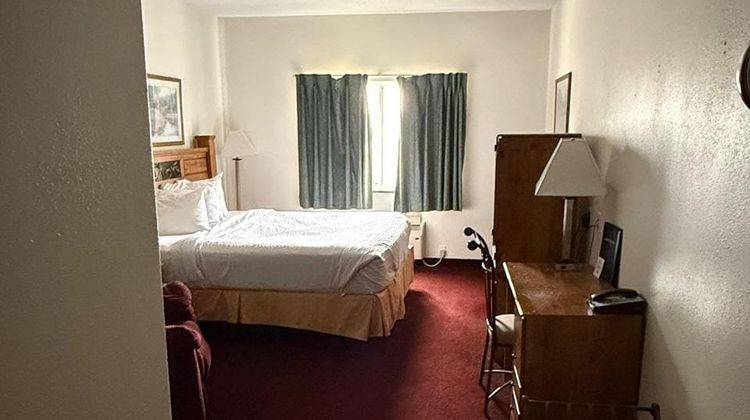 FairBridge Inn & Suites Williston Room