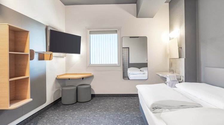 B&B Hotel Saarbruecken Ost Room