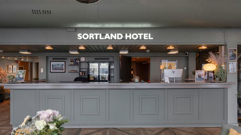 <b>Sortland Hotel Lobby</b>. Images powered by <a href="https://www.leonardoworldwide.com/" title="Leonardo Worldwide" target="_blank">Leonardo</a>.