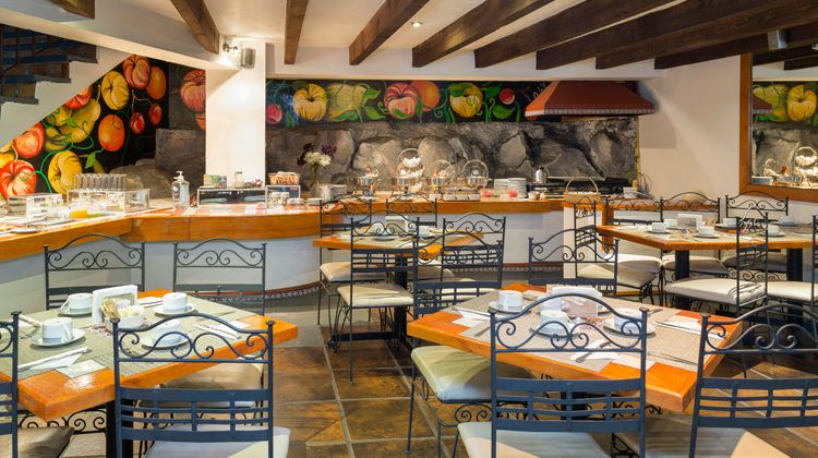Mision Express Xalapa Centro Restaurant